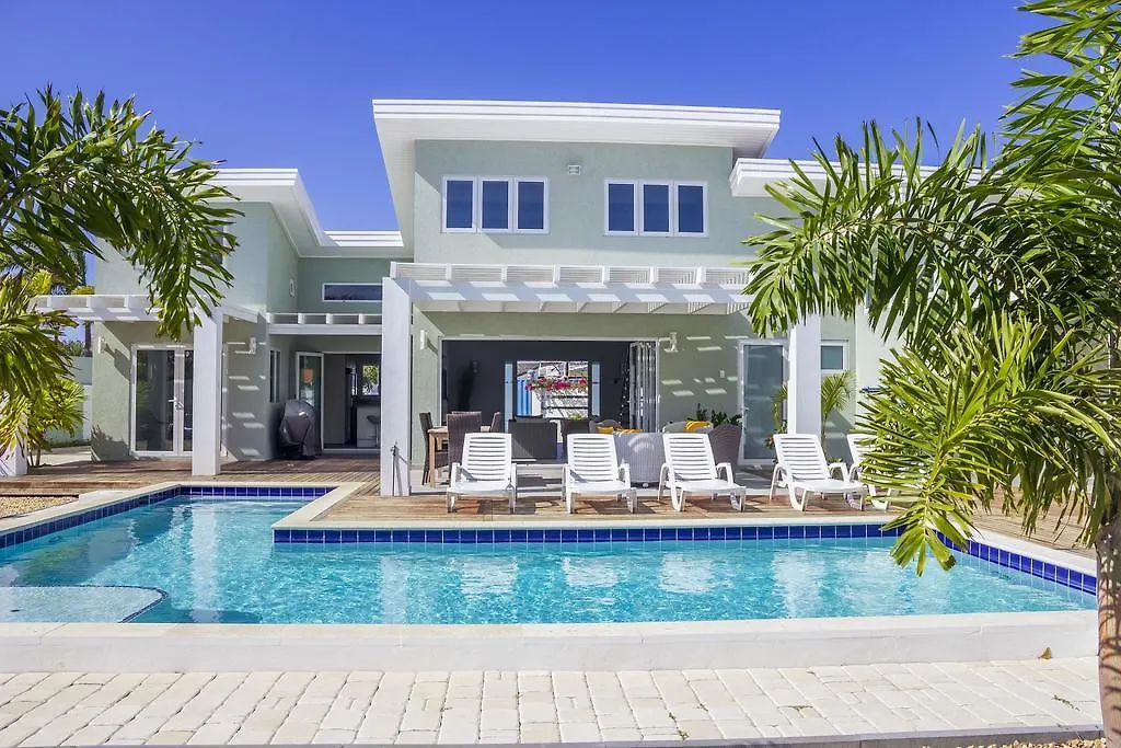 Malmok Beach Break Villa Palm Beach
